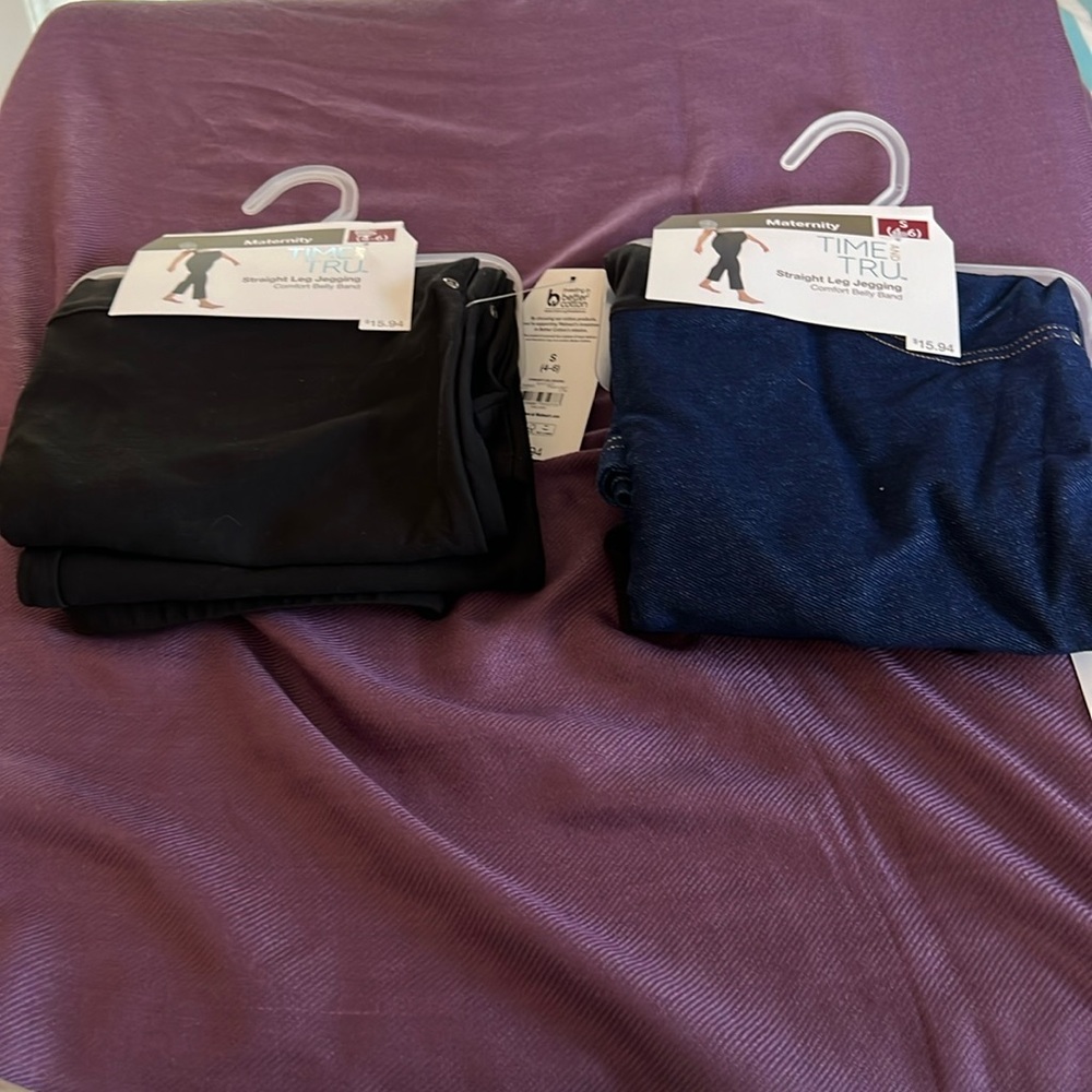 Two straight leg legging